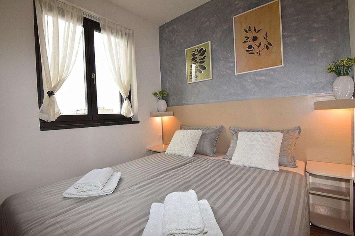 Sole Pula Apartman-Near Beach エクステリア 写真